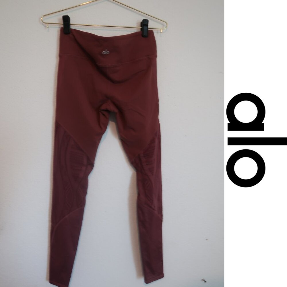 ALO Yoga Vitality Sheer Cutout Leggings Size Small Mauve - Picture 2 of 6